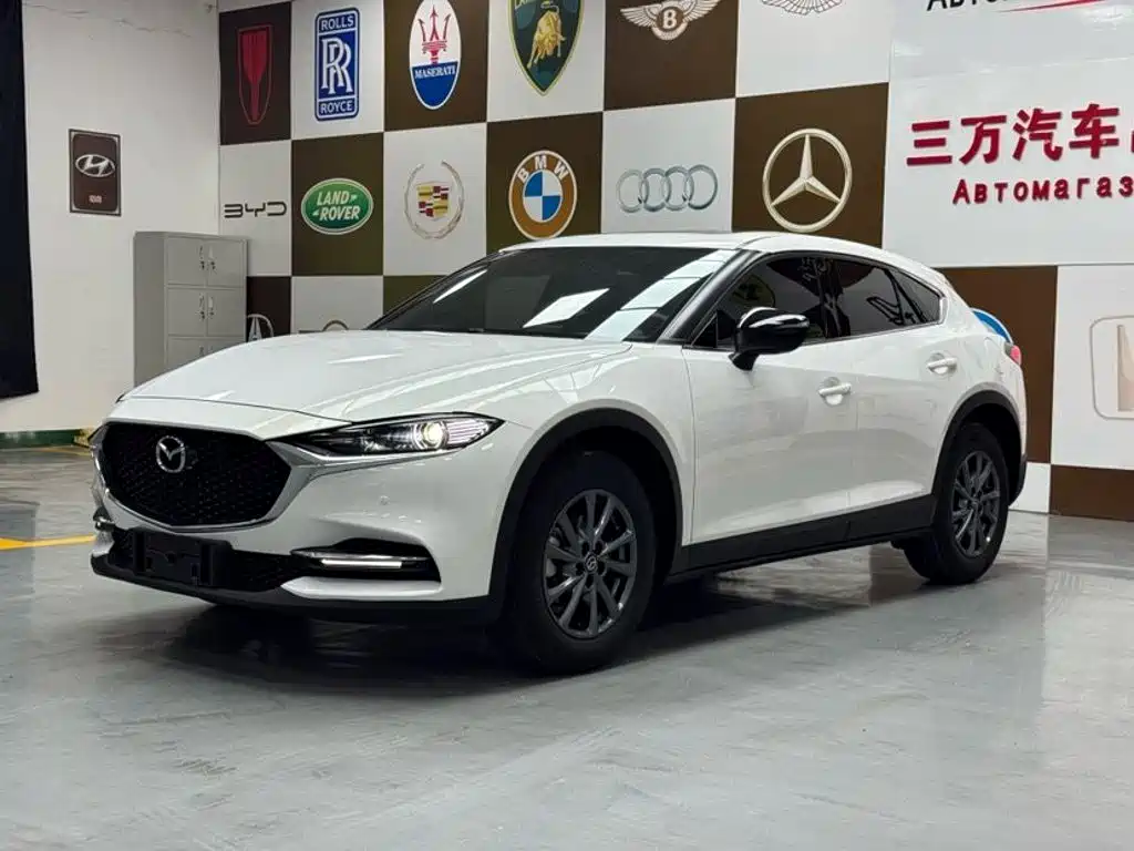 Mazda CX-4 2023 — фото 1