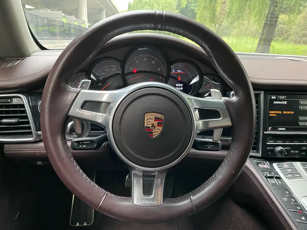 Porsche Panamera 2016 — фото 19