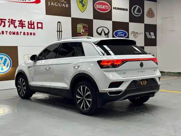 Volkswagen T-Roc 2023