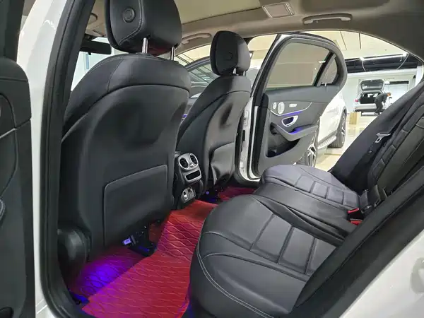 Mercedes-Benz C-Class 2020