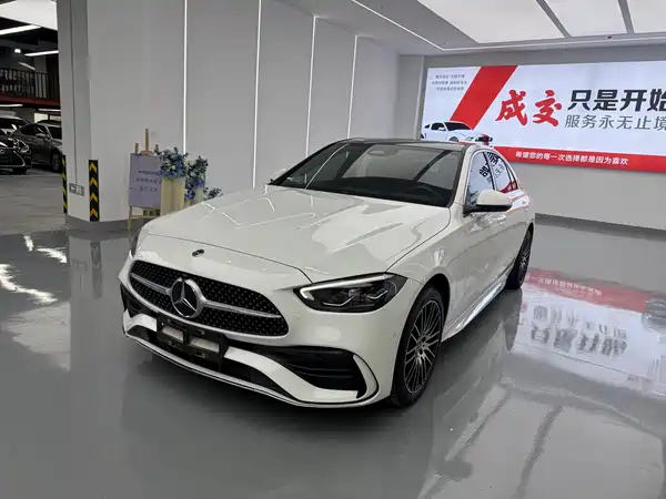 Mercedes-Benz C-Class 2024