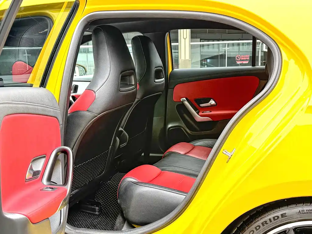 Mercedes-Benz A-Class AMG 2023 — фото 9