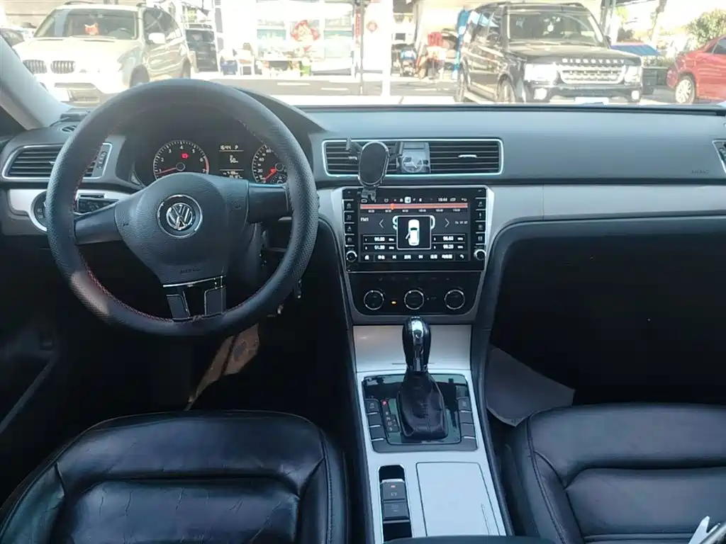 Volkswagen Passat 2015 — фото 10