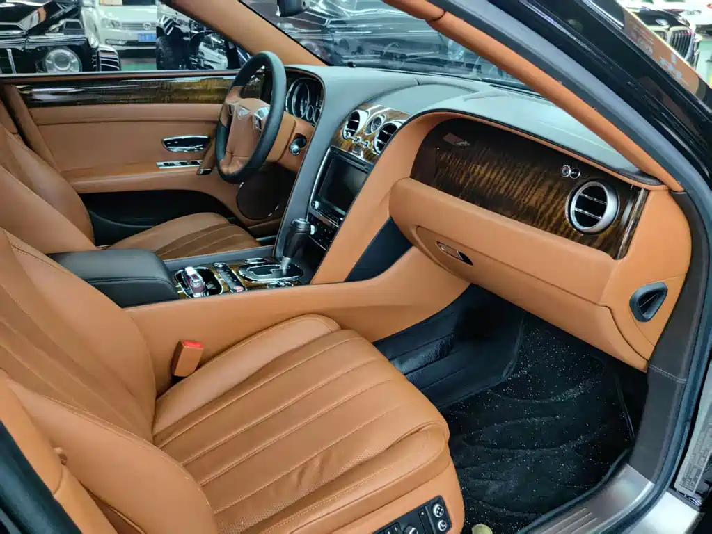 Bentley Flying Spur 2016 — фото 4