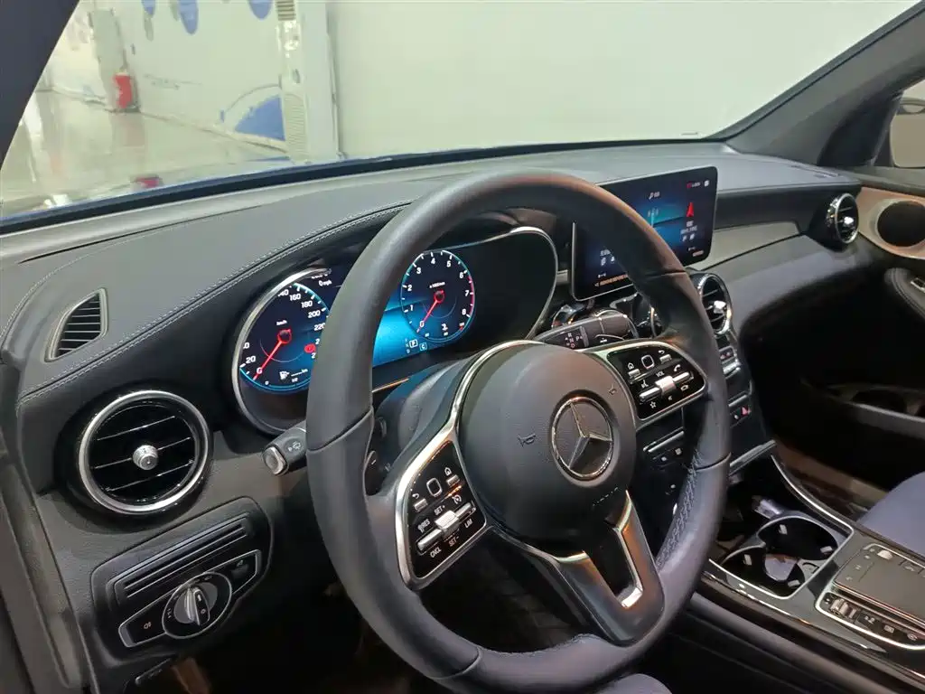 Mercedes-Benz GLC Coupe 2023 — фото 10
