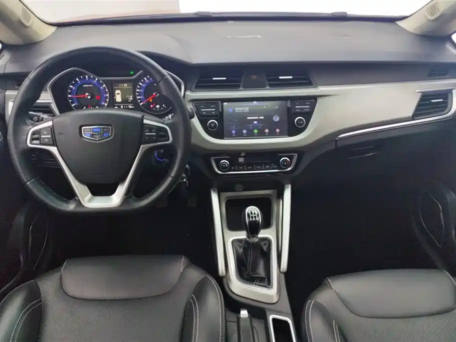 Geely Vision X3 2018 — фото 12
