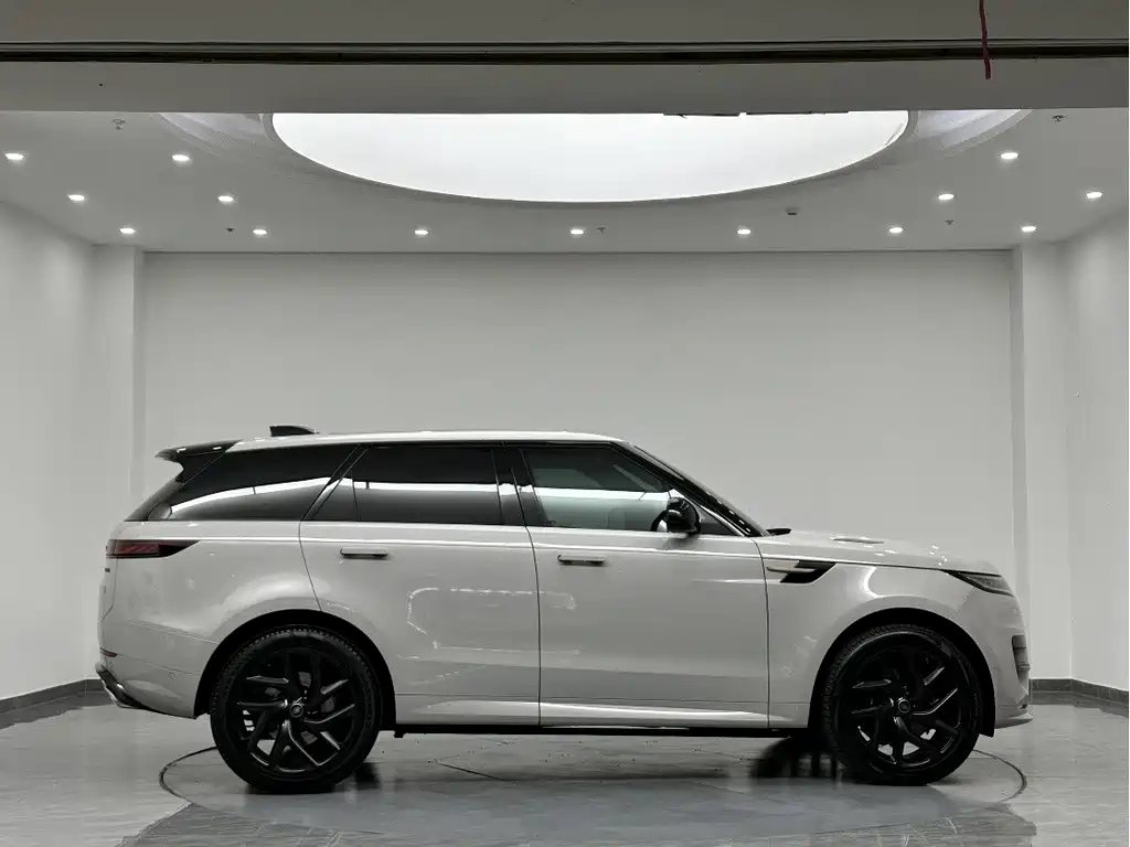 Land Rover Range Rover Sport 2024 — фото 4