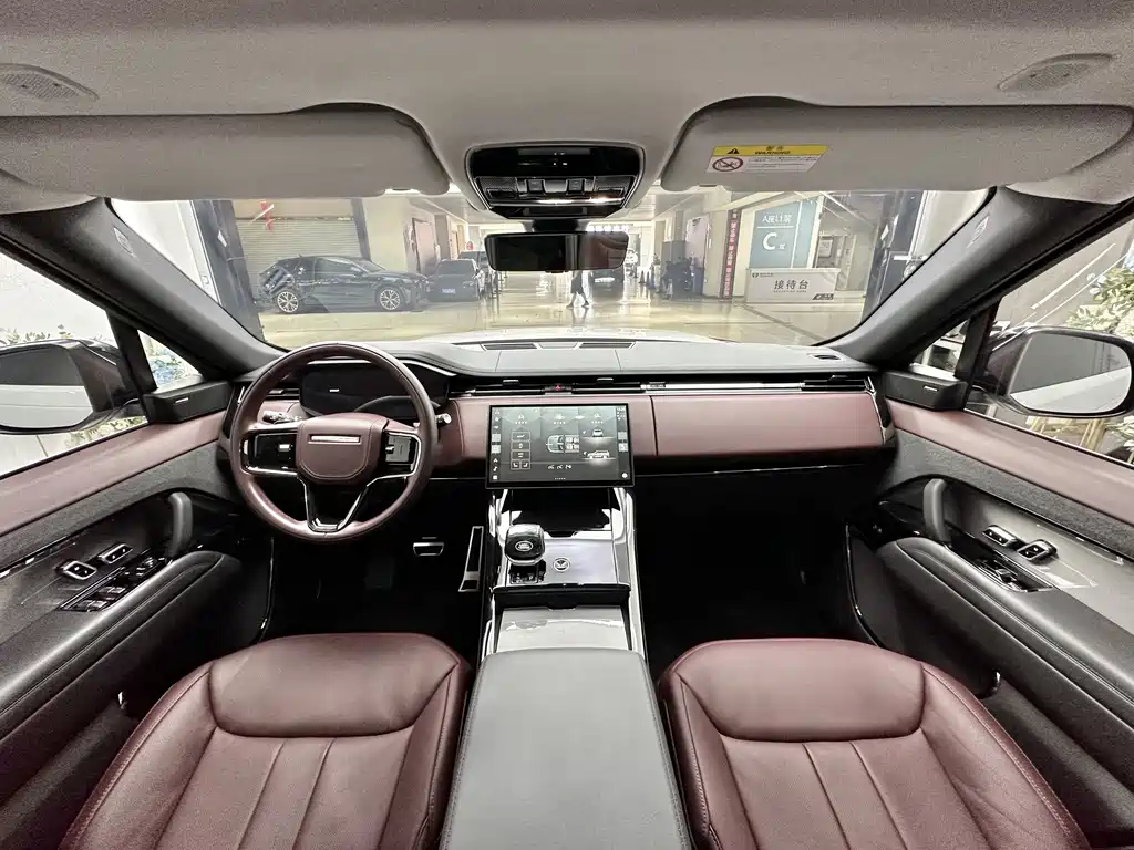 Land Rover Range Rover Sport 2024 — фото 11