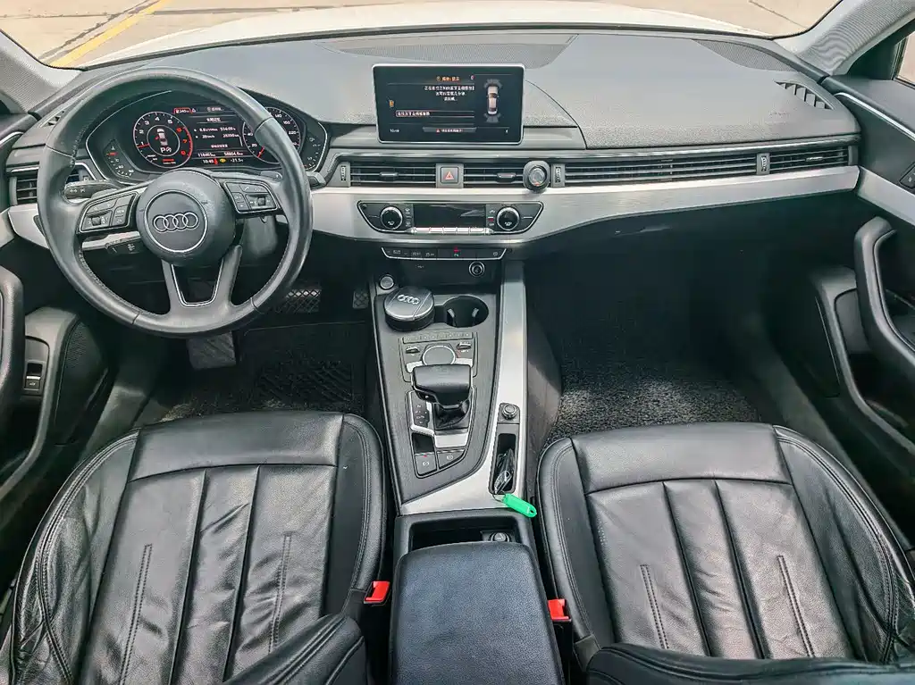 Audi A4L 2018 — фото 13