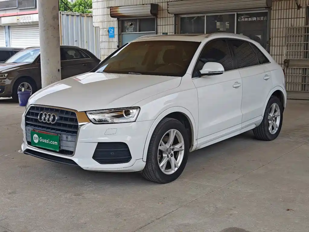 Audi Q3 2017 — фото 1