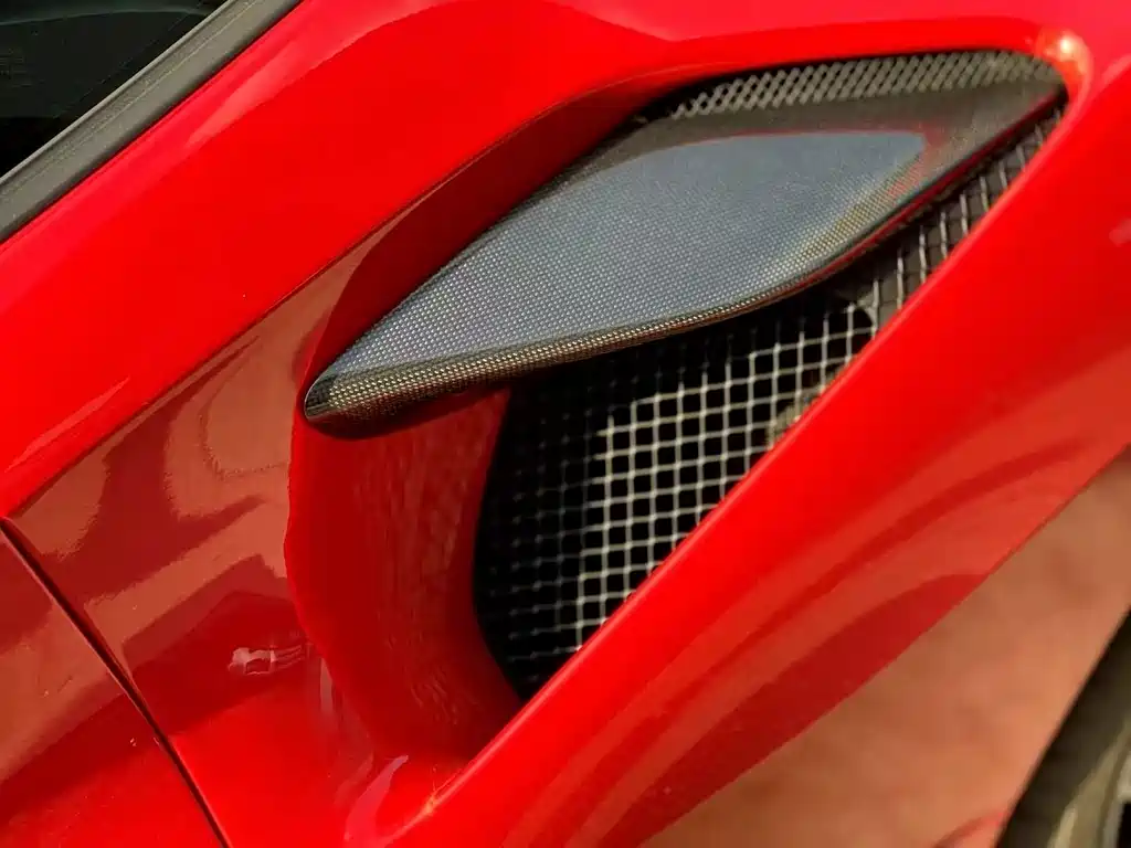 Ferrari F8 2019 — фото 9