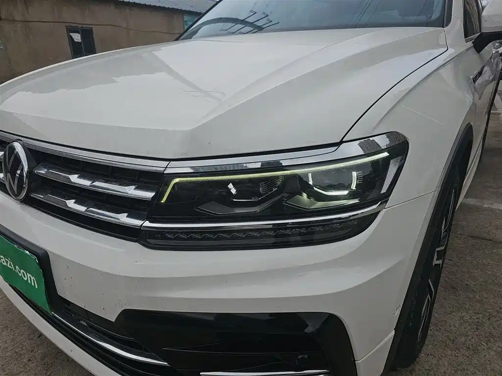 Volkswagen Tiguan L 2021 — фото 24
