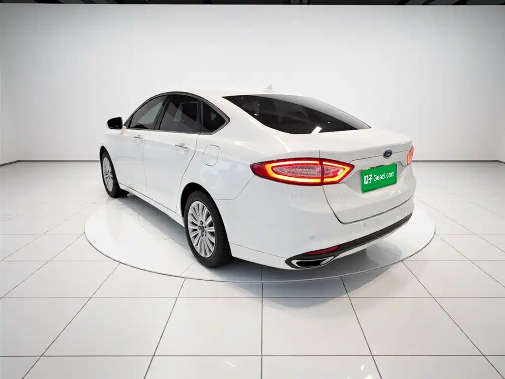 Ford Mondeo 2016 — фото 5