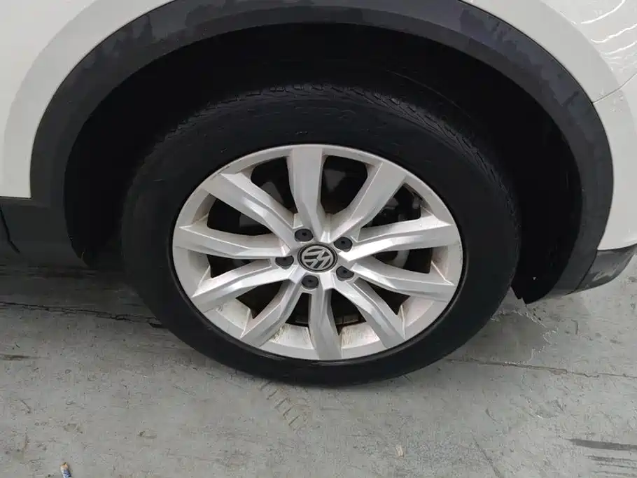 Volkswagen T-Roc 2019
