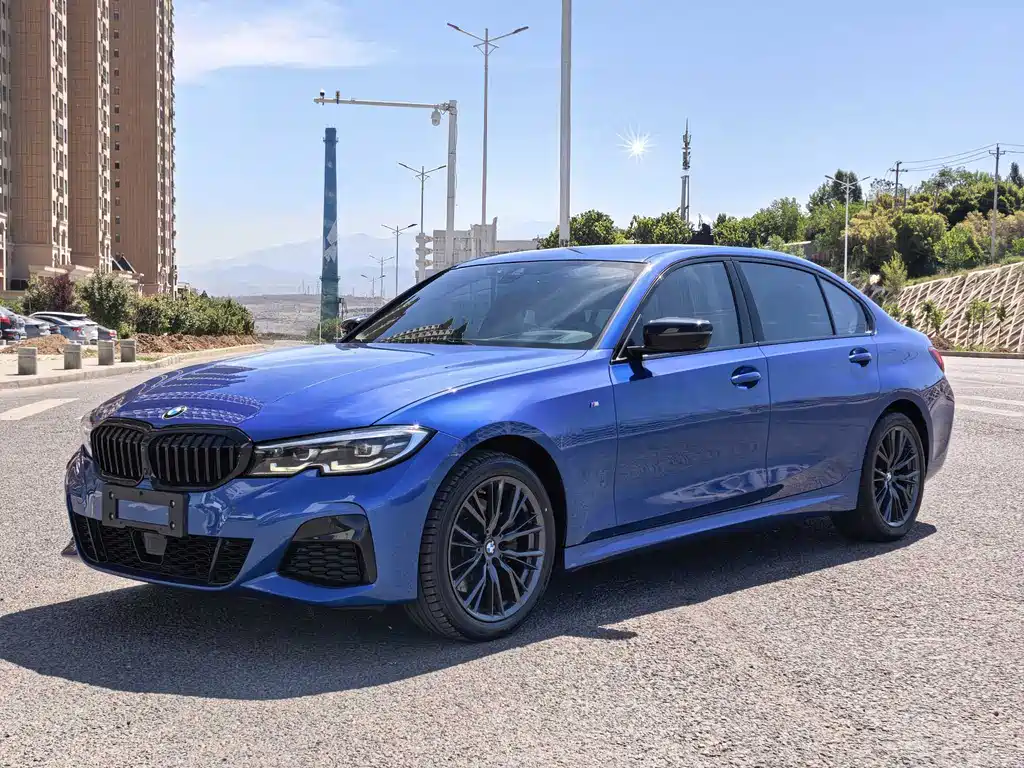 BMW 3 Series 2020 — фото 1