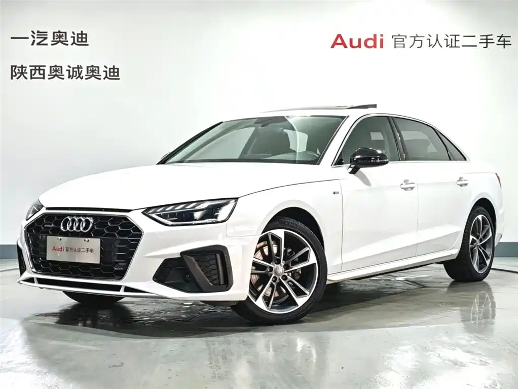 Audi A4L 2021 — фото 1