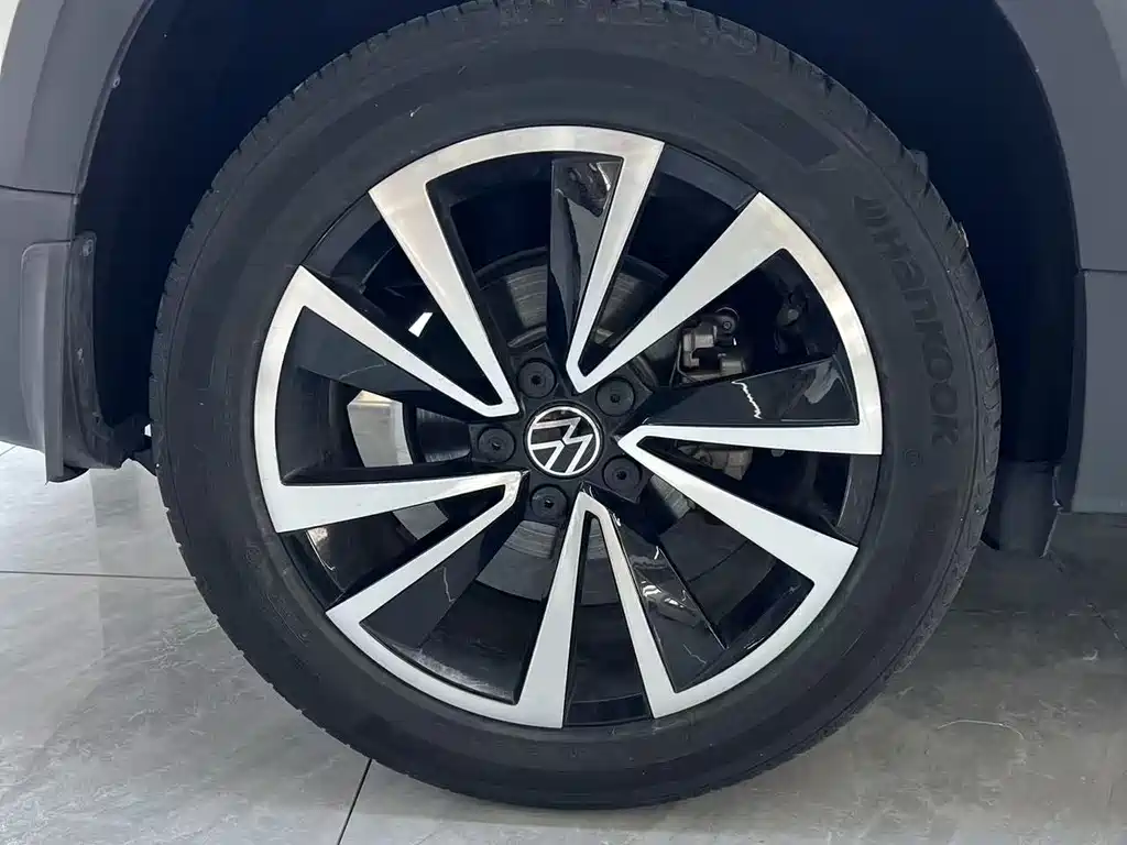 Volkswagen Tharu 2022 — фото 17