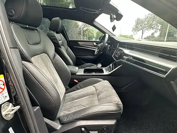 Audi A6L 2021