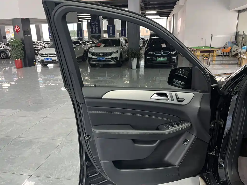 Mercedes-Benz M-Class 2014 — фото 15
