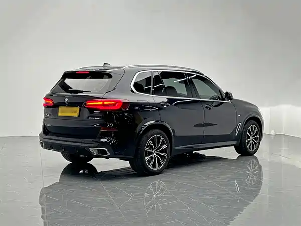 BMW X5 2024