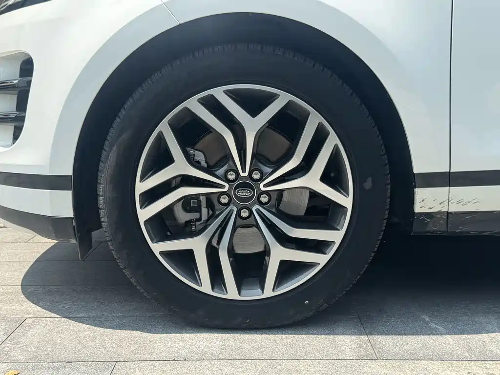 Land Rover Evoque PHEV 2023