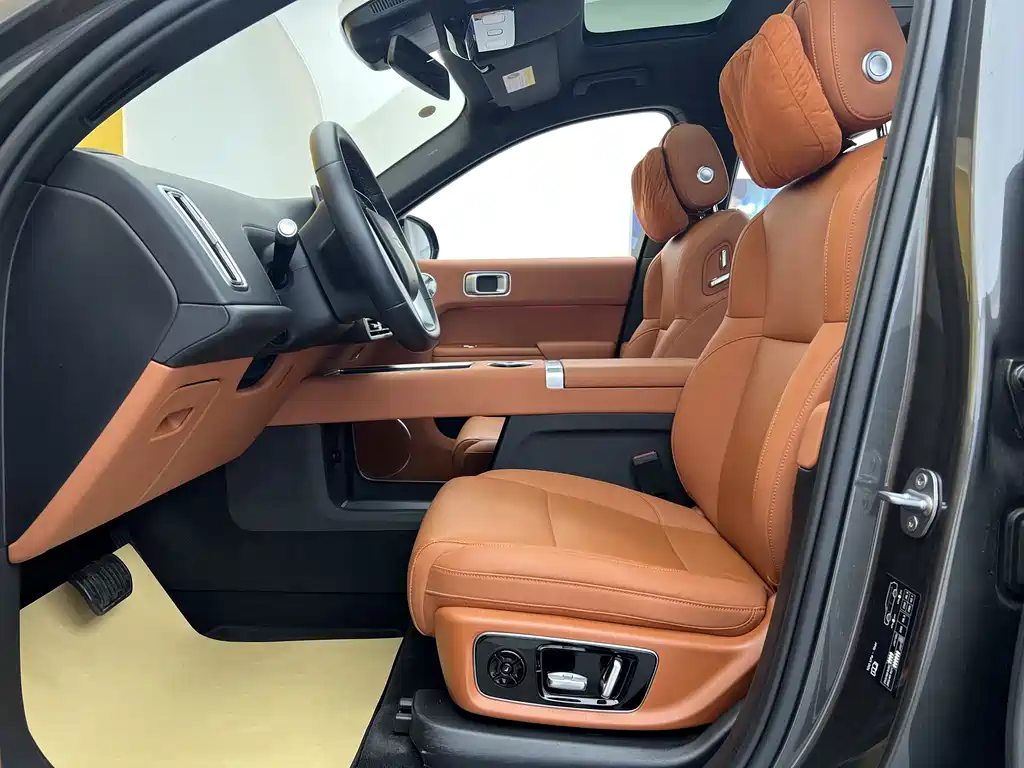 Li Auto Li L8 2025