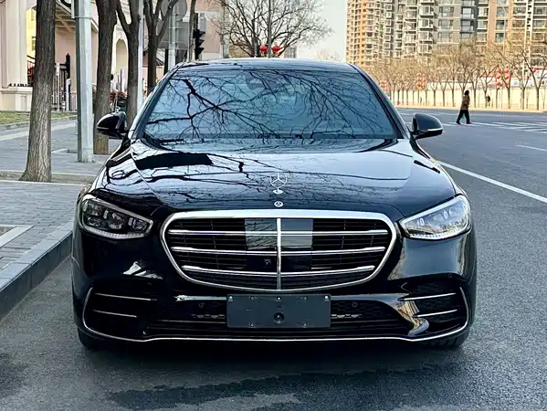 Mercedes-Benz S-Class 2024