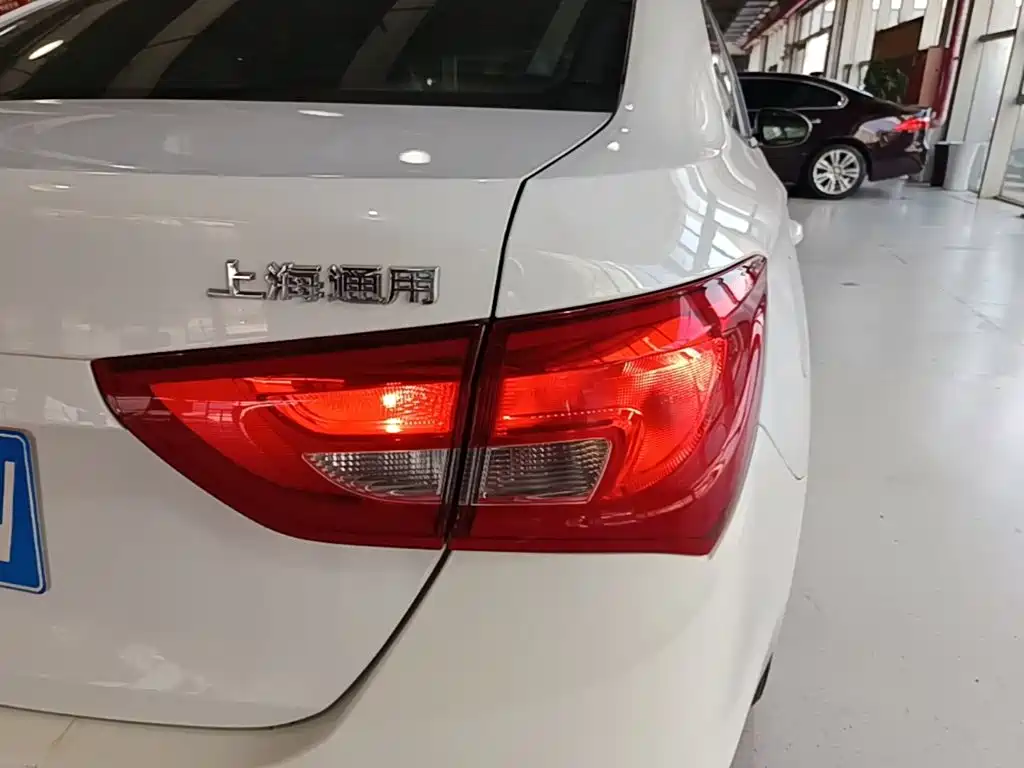 Buick Excelle GT 2015 — фото 8