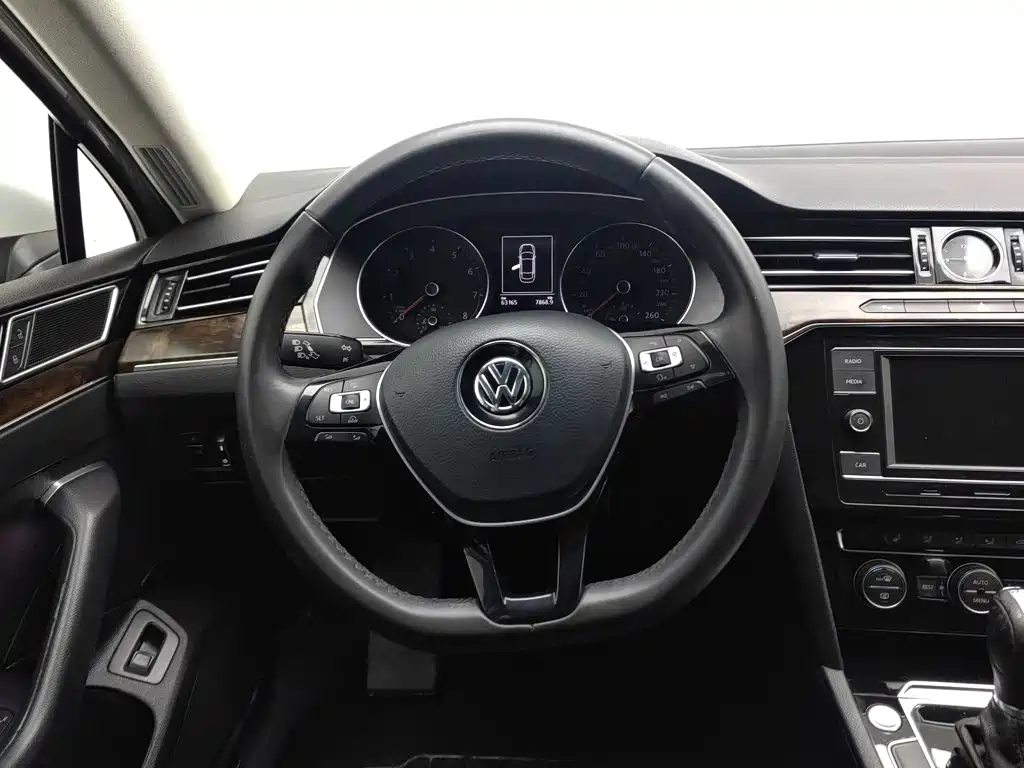 Volkswagen Magotan 2018 — фото 11