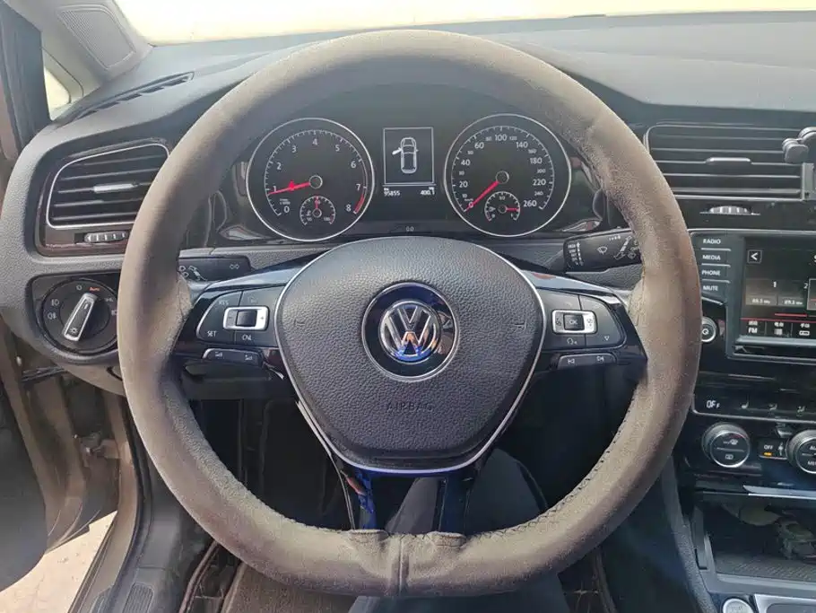 Volkswagen Golf 2016 — фото 15