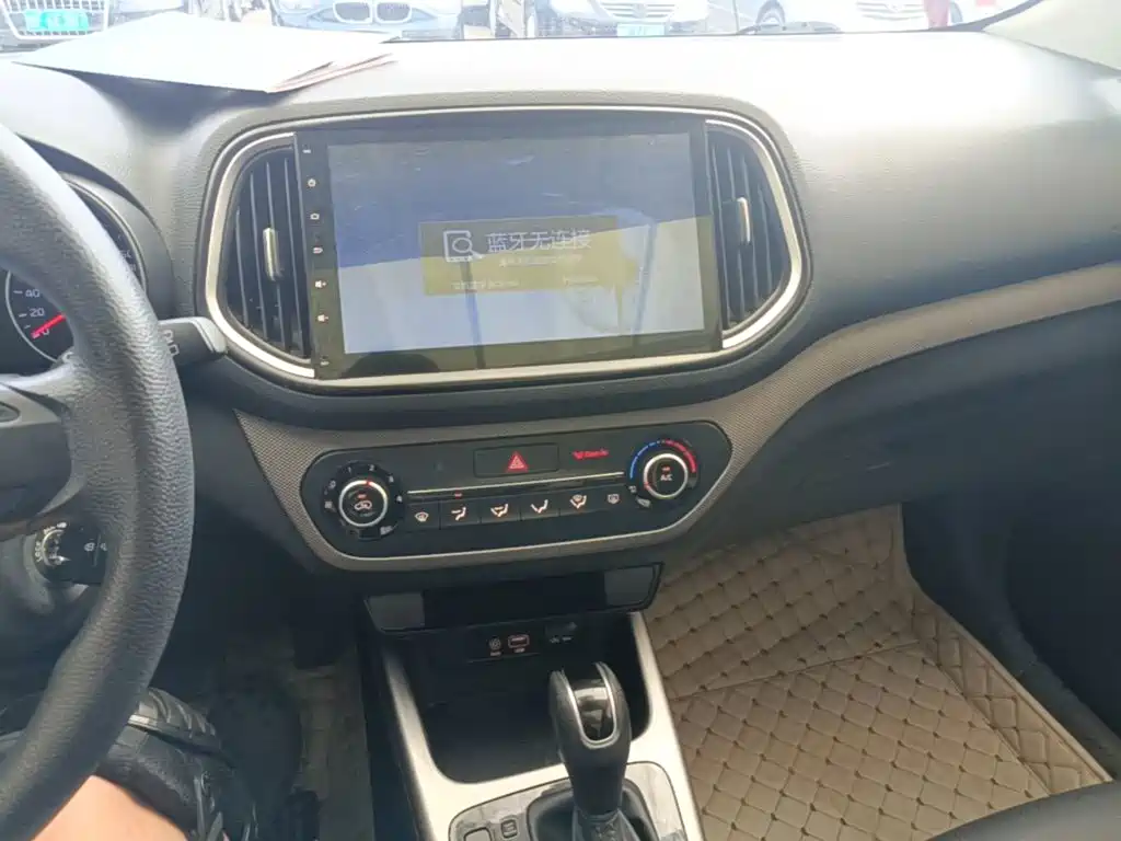 Kia KX3 2017 — фото 13