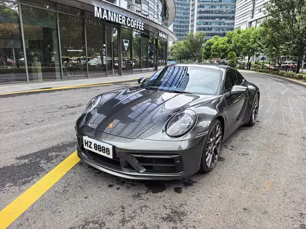 Porsche 911 2021