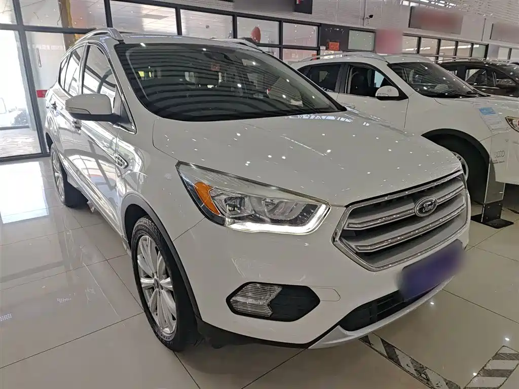 Ford Kuga 2017 — фото 4
