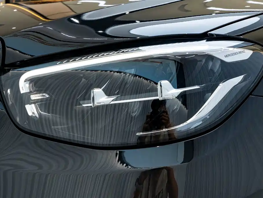 Mercedes-Benz E-Class 2024