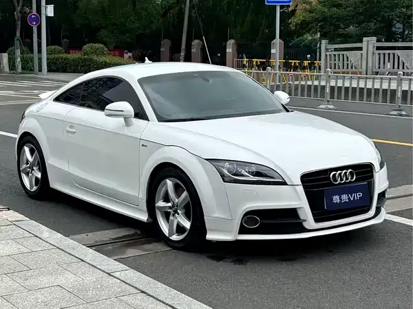 Audi TT 2012