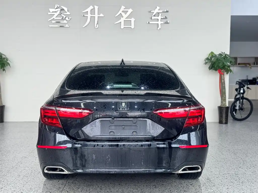 Honda Inspire 2021 — фото 10