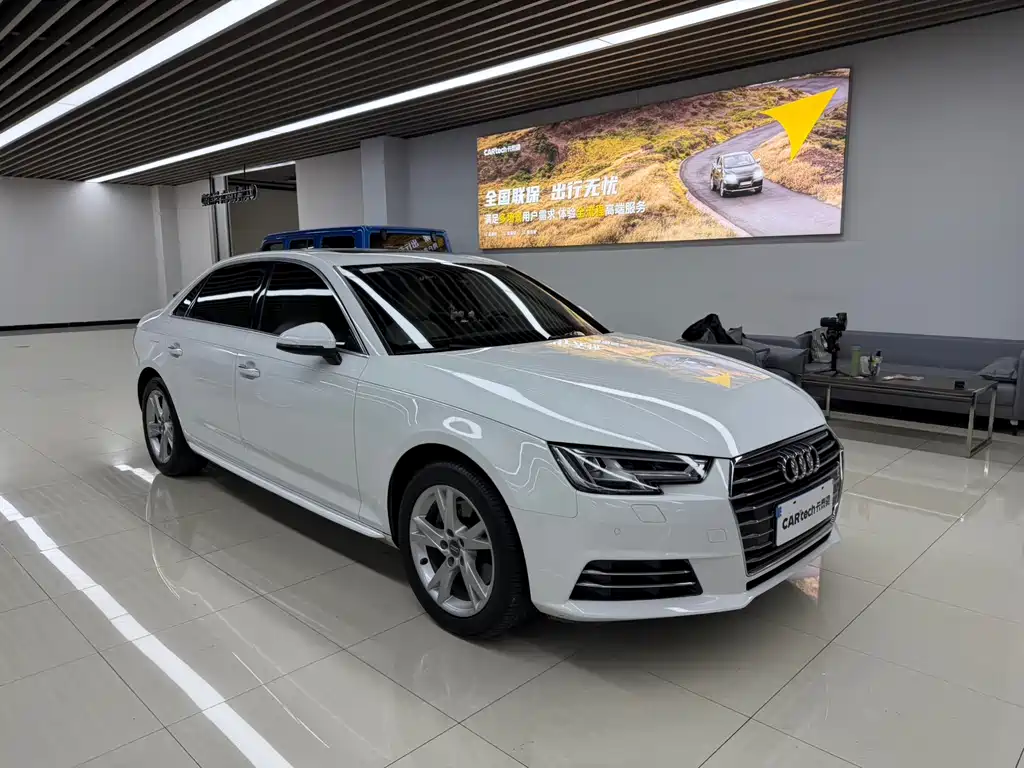 Audi A4L 2018 — фото 3