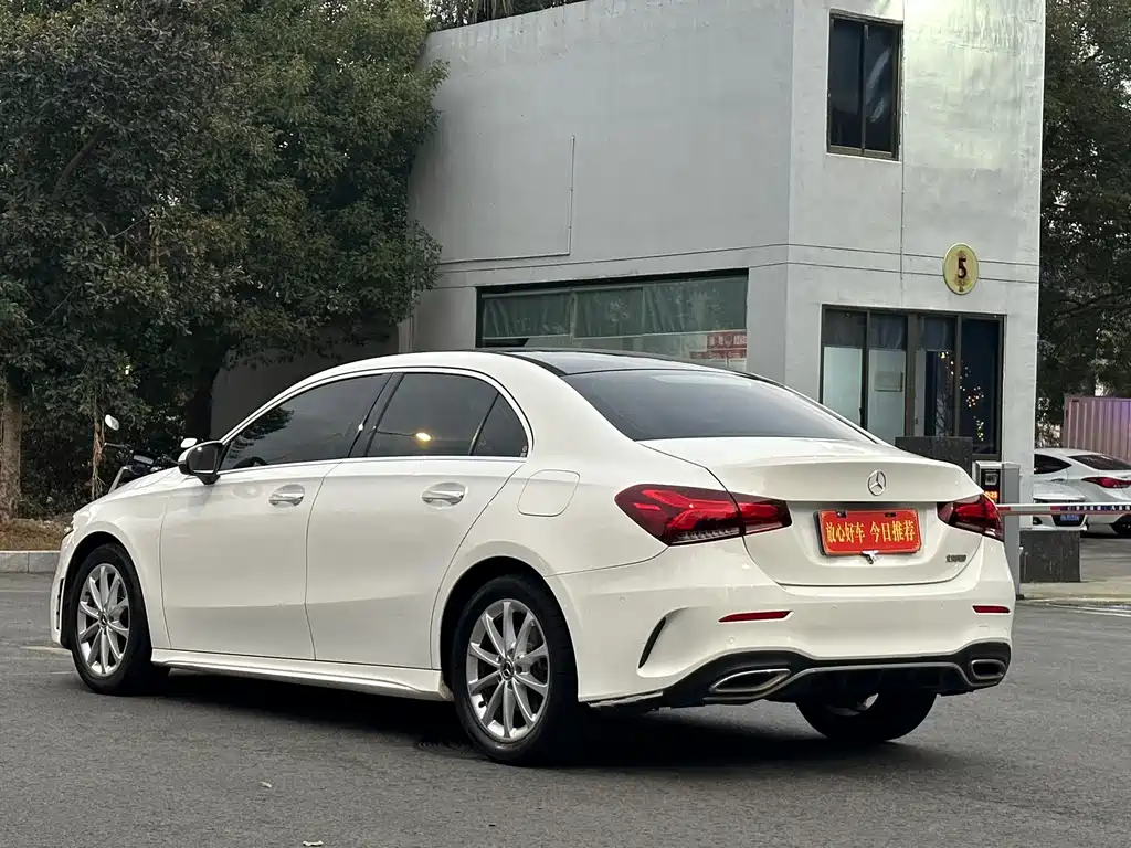 Mercedes-Benz A-Class 2021 — фото 5