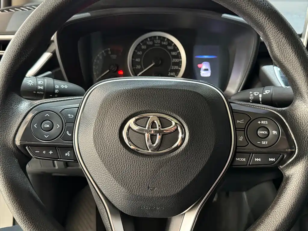 Toyota Corolla 2022 — фото 11