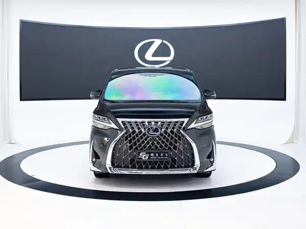 Lexus LM 2023
