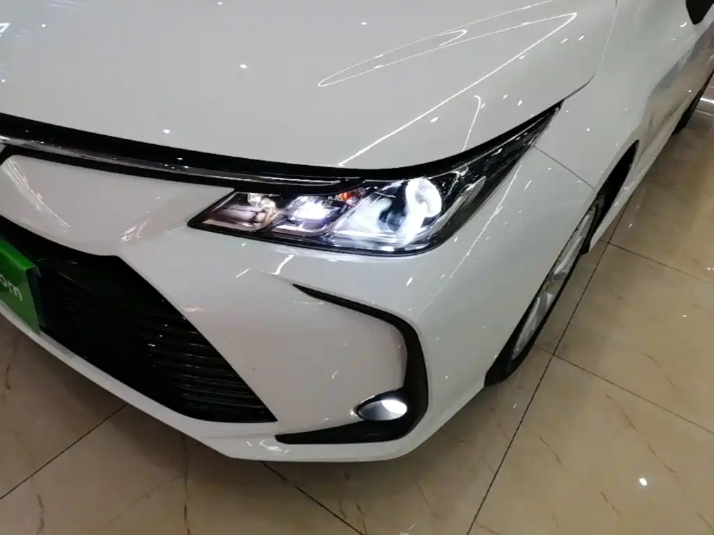 Toyota Corolla 2021 — фото 24