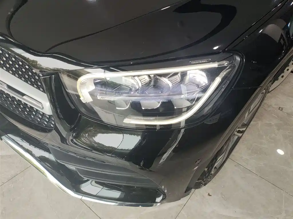 Mercedes-Benz GLC 2020 — фото 24