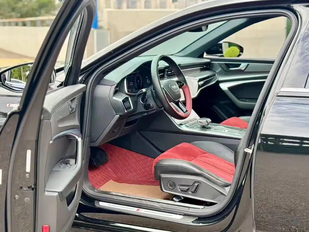 Audi A6L 2022