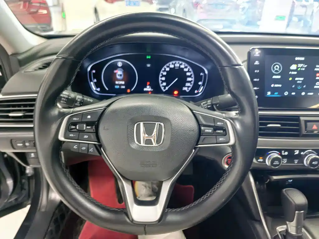 Honda Accord 2023 — фото 11