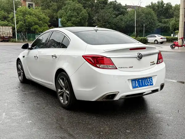 Buick Regal 2013