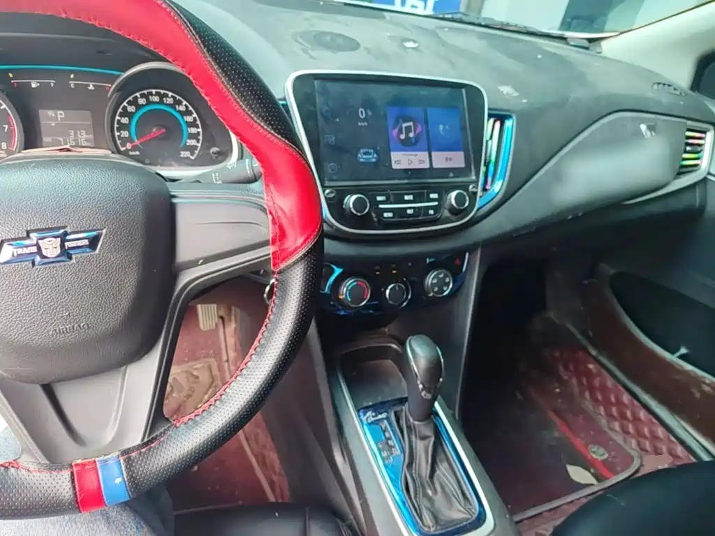 Chevrolet Cavalier 2018 — фото 10