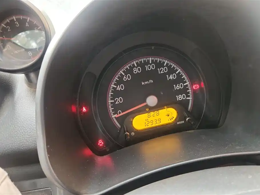 Suzuki Alto 2015 — фото 14