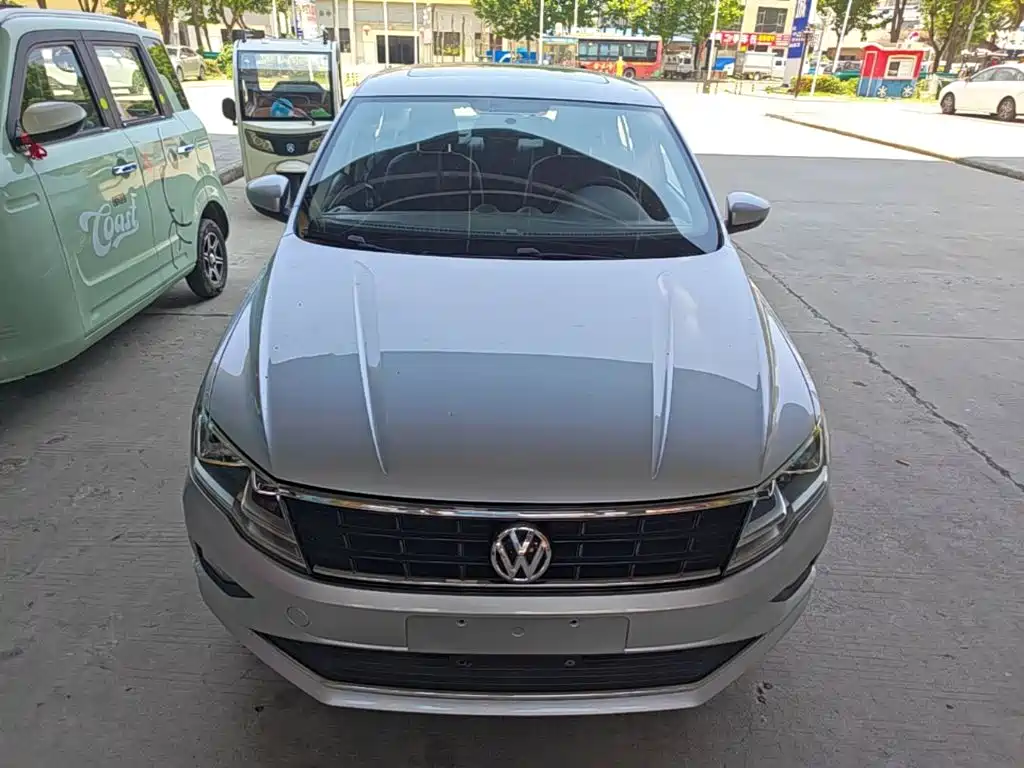 Volkswagen Jetta 2017 — фото 3