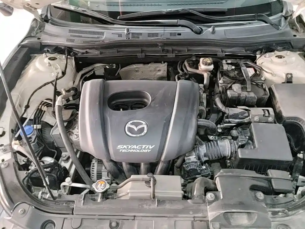 Mazda 3 Axela 2018 — фото 20
