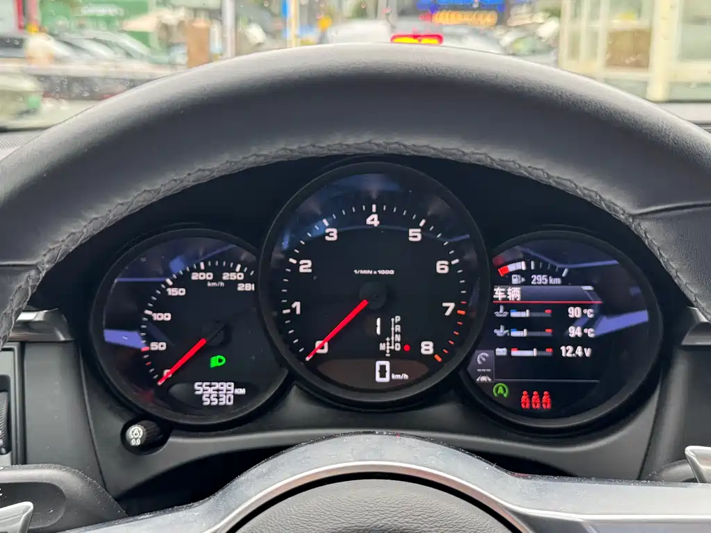 Porsche Macan 2020 — фото 14